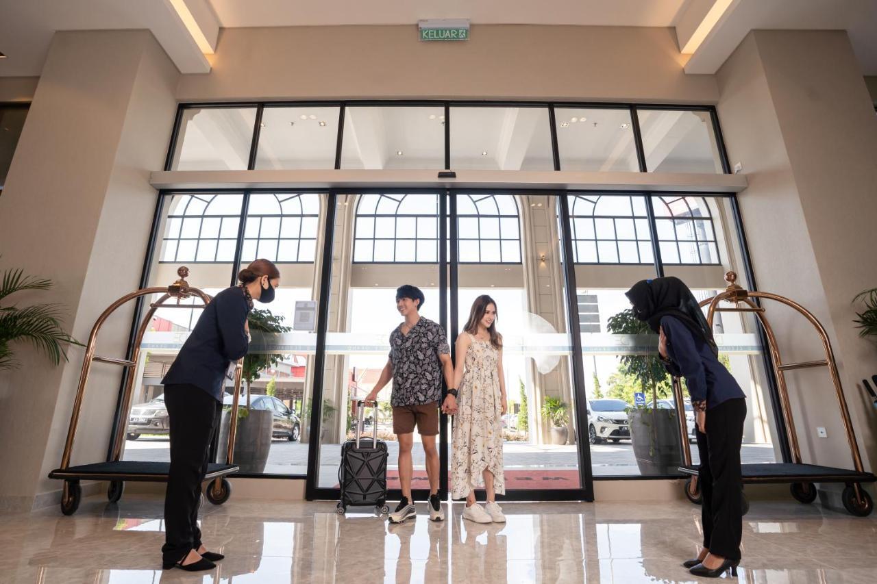 D Elegance Grand Bandar Seri Alam Masai Exterior photo