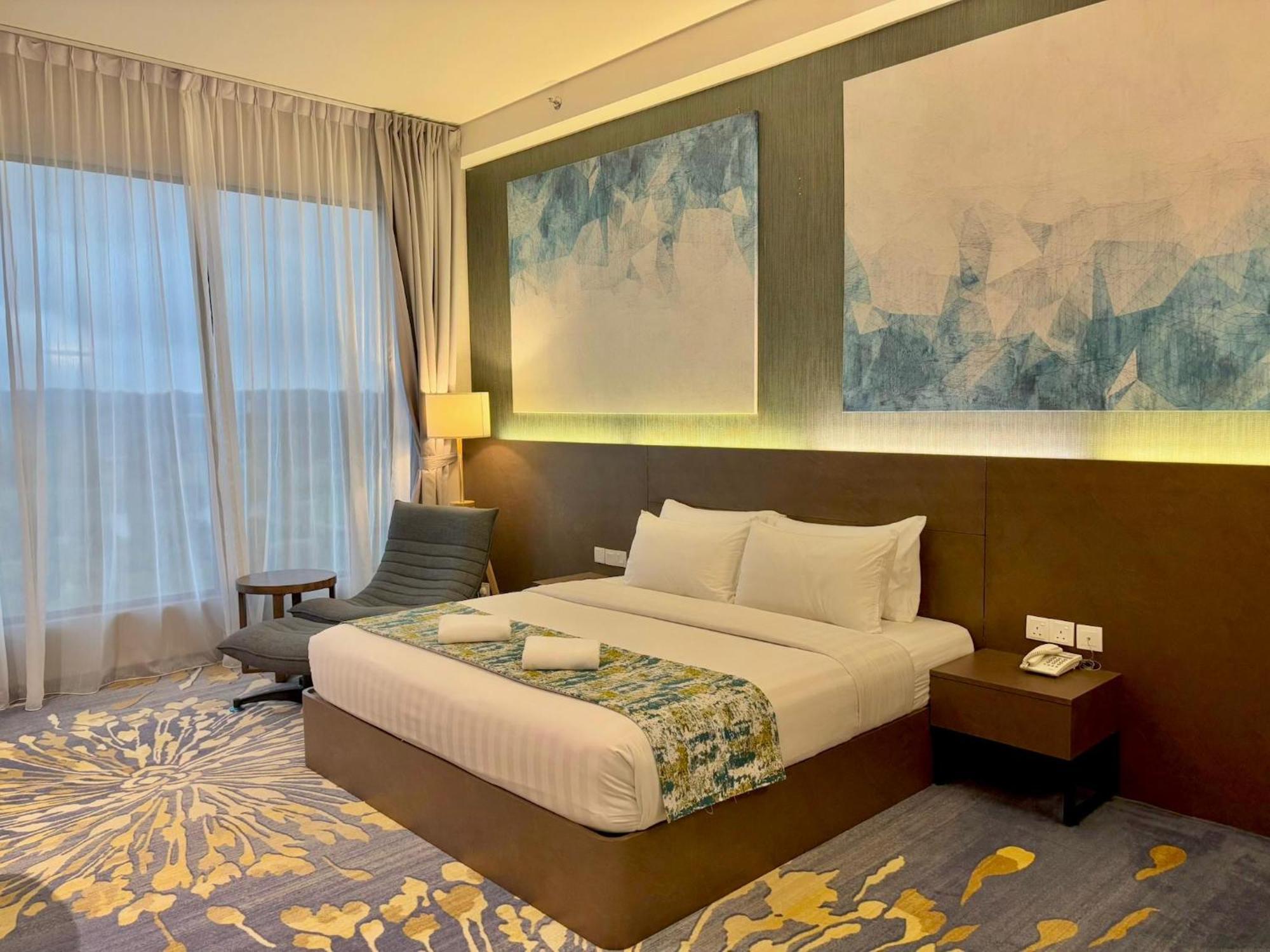 D Elegance Grand Bandar Seri Alam Masai Exterior photo