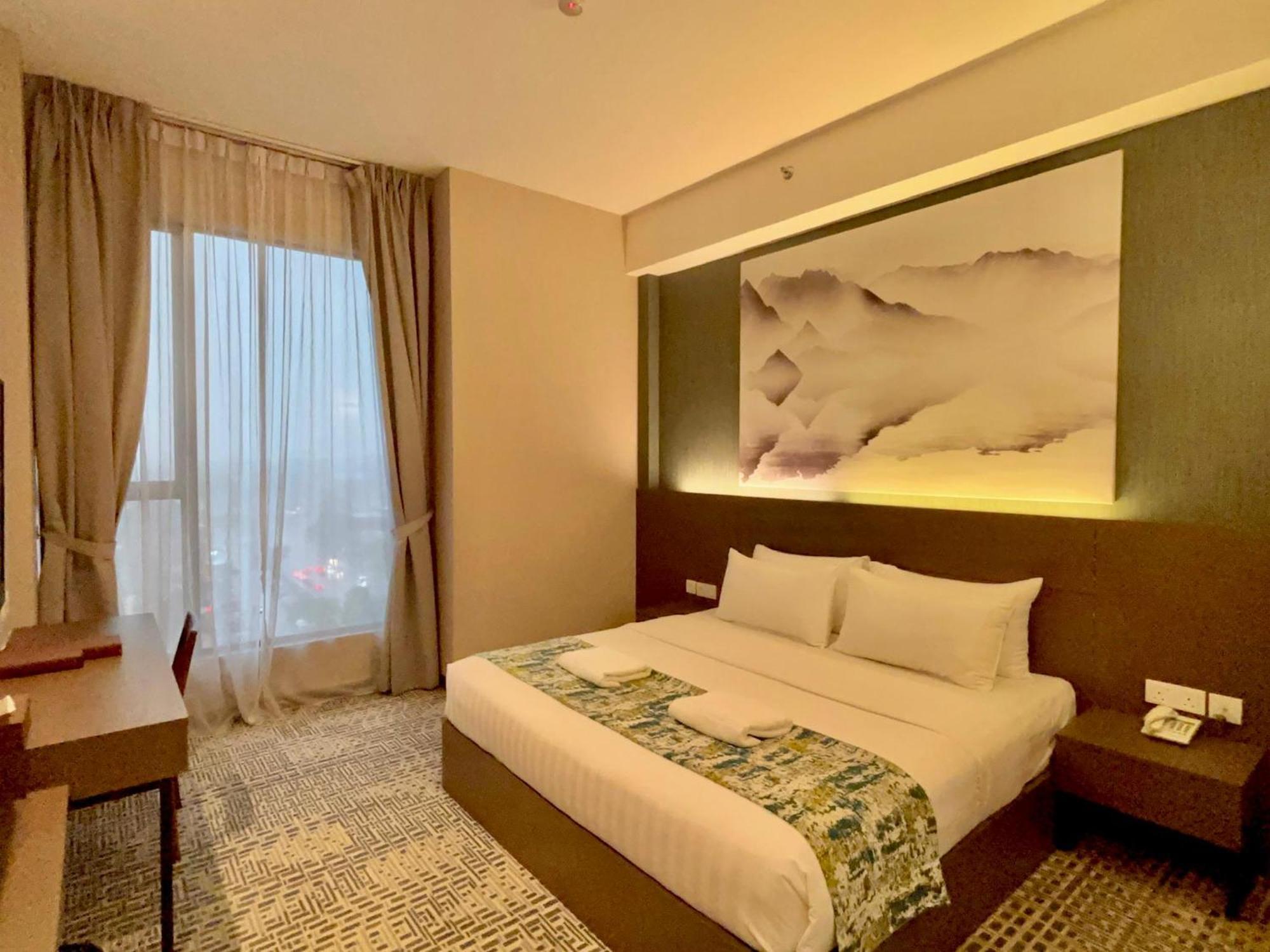 D Elegance Grand Bandar Seri Alam Masai Exterior photo