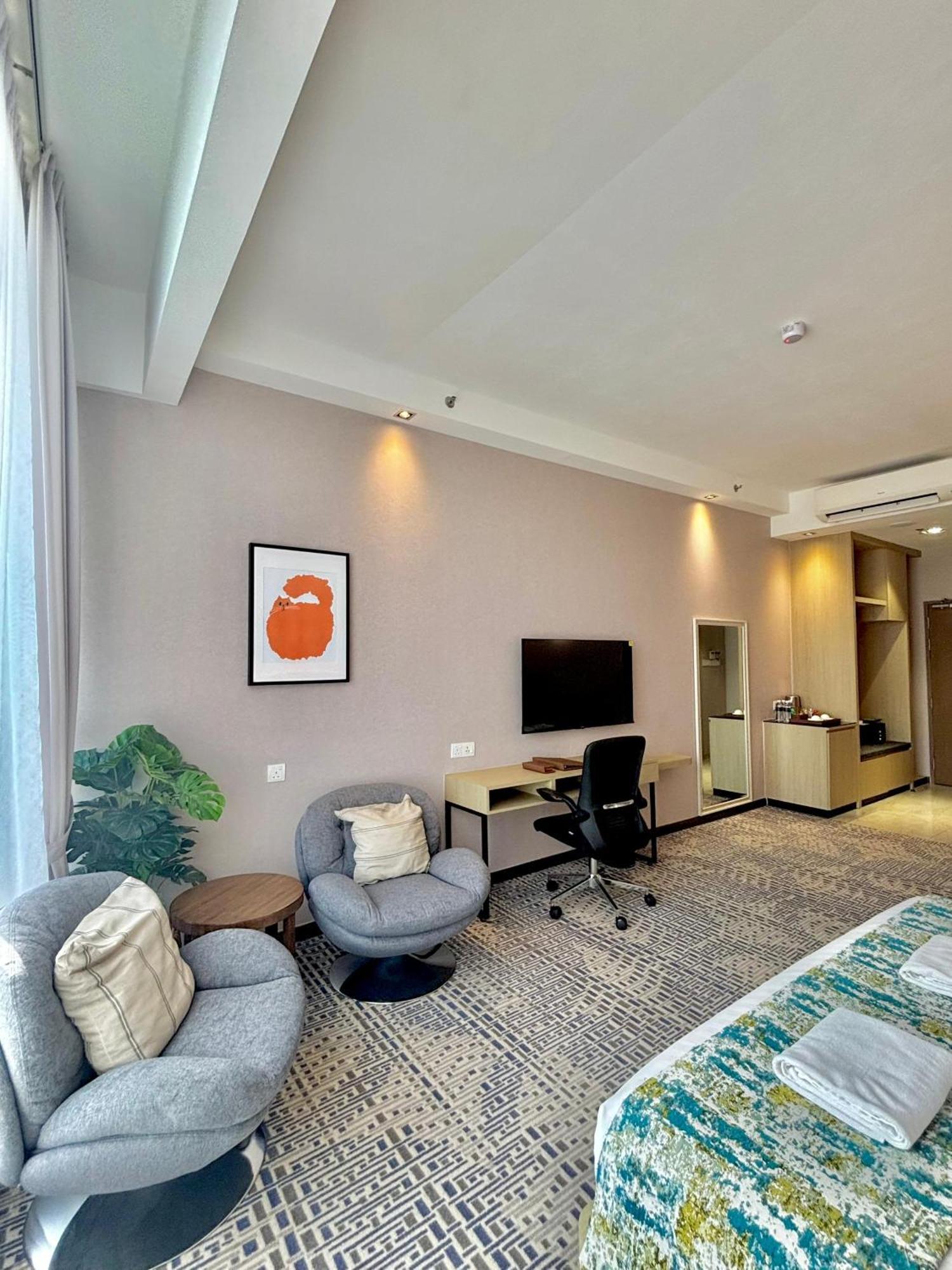 D Elegance Grand Bandar Seri Alam Masai Exterior photo